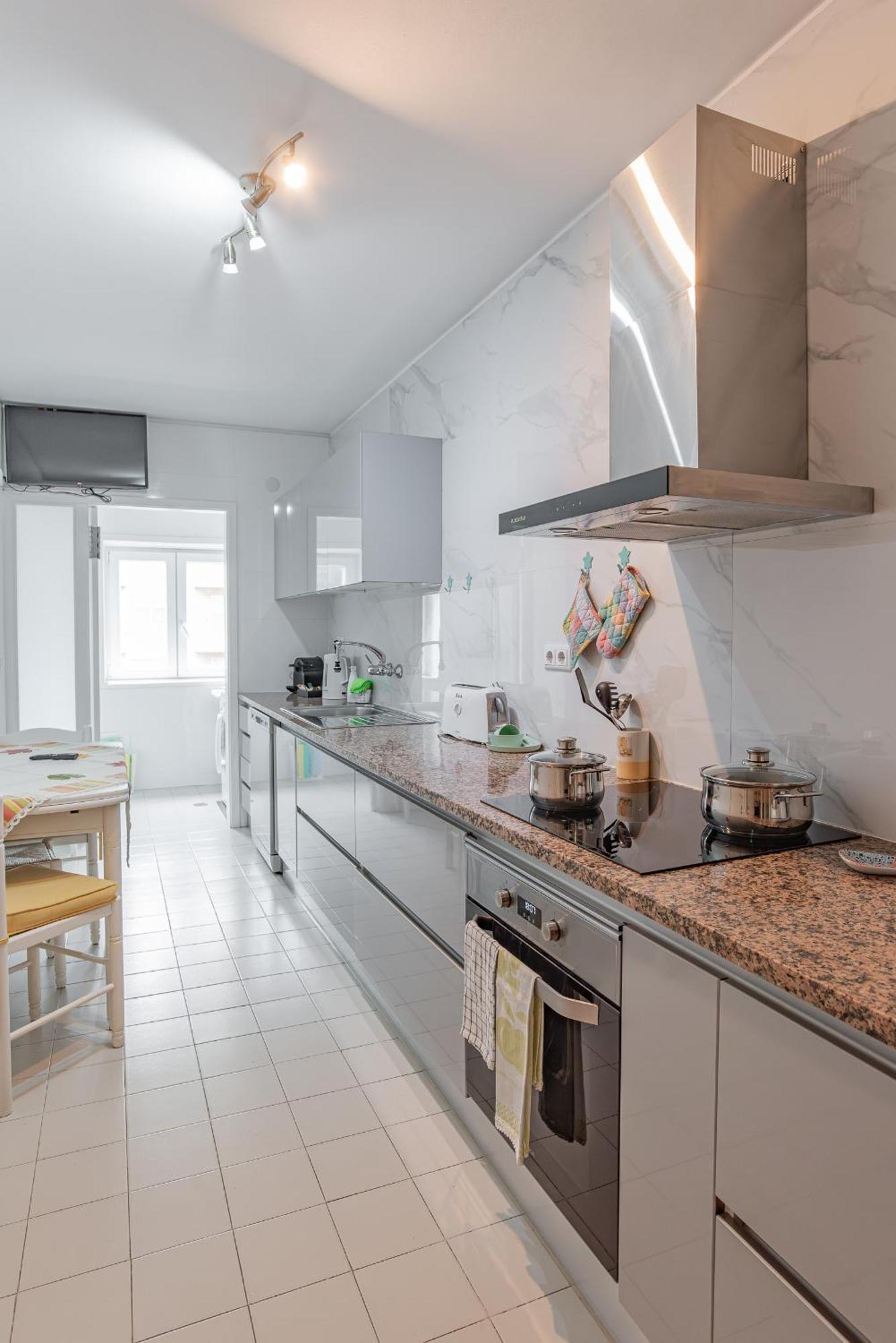Avenida Apartment By Mp บีลาโนวาเดกายา ภายนอก รูปภาพ